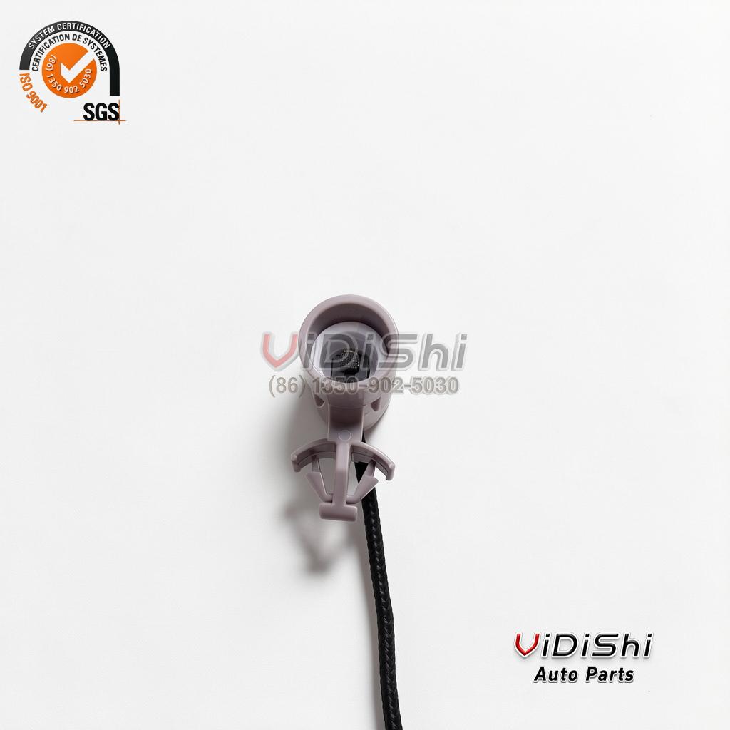 AC Compressor 88320-0K590 for Toyota Hilux 2015-2020 | 10SRE11C 4 88320-0K590 compressor suction and discharge port side