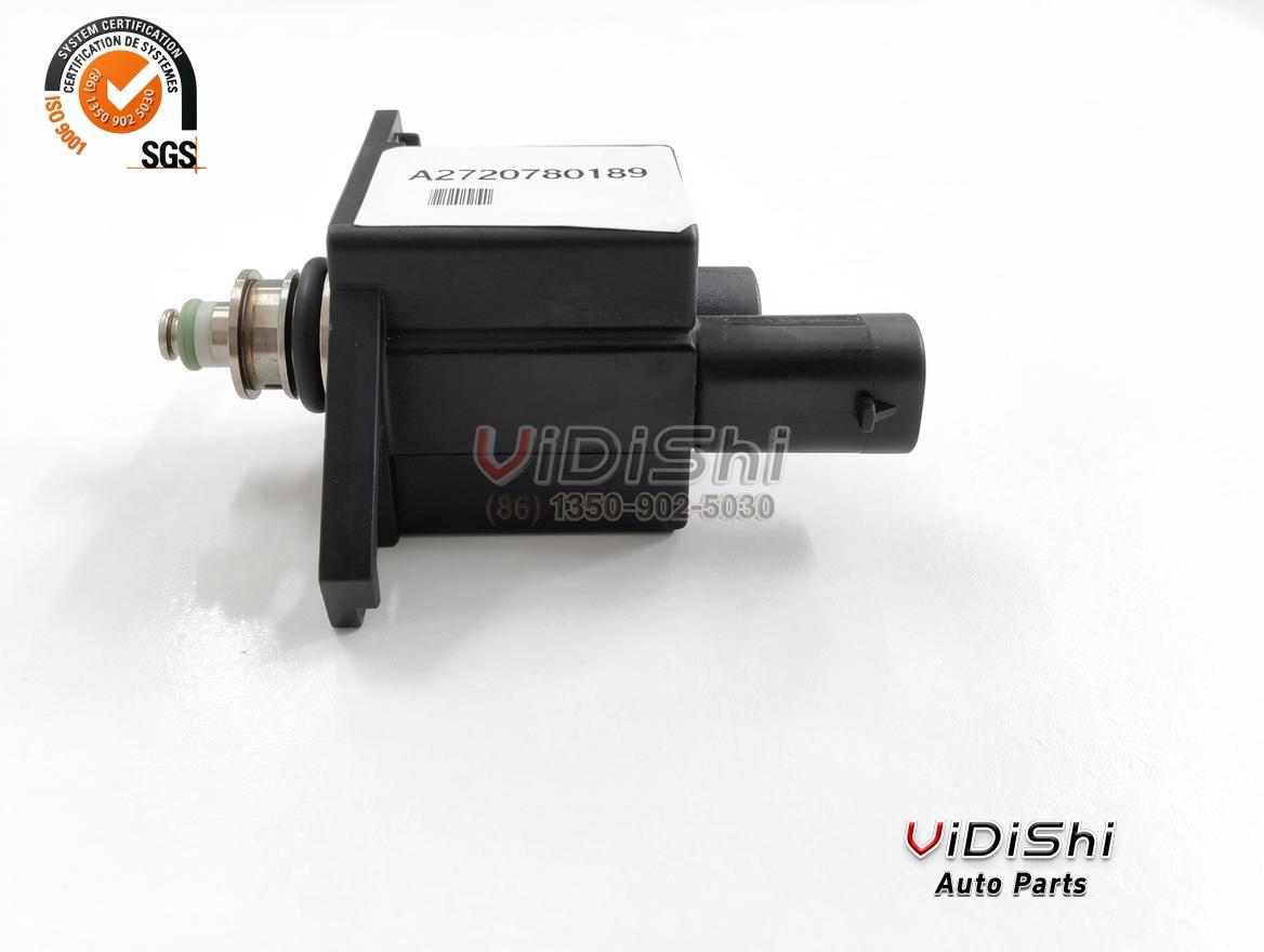 A2720780189 Fuel Pressure Regulator for Mercedes M272 CGI 0261540011 2 A2720780189 fuel pressure regulator in side view showing the supplier label