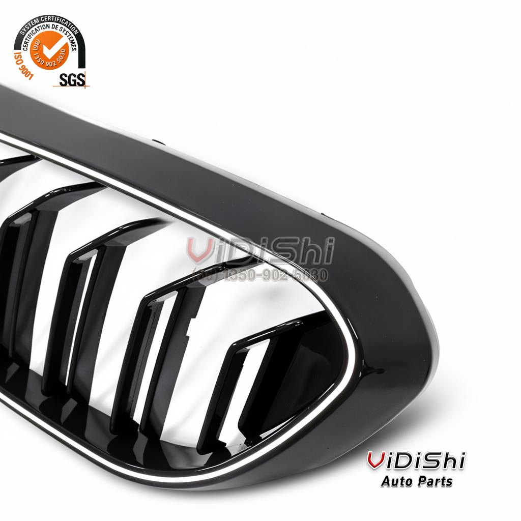 Illuminated Grille for BMW 5 Series G30 Double Line ABS Harness 2 Close up of the G30 grille double line slats