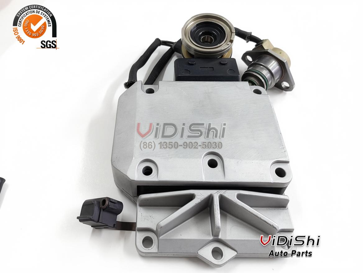 0281001740 Injection Pump Control Unit for Opel Vauxhall PSG5 VP44 2 0281001740 pump control unit front view with cast mounting flange and connector