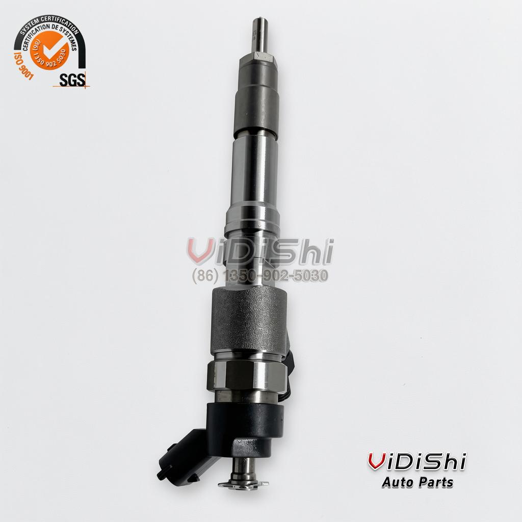 Close view of the machined body and the nozzle nut of a 0445110291 injector
