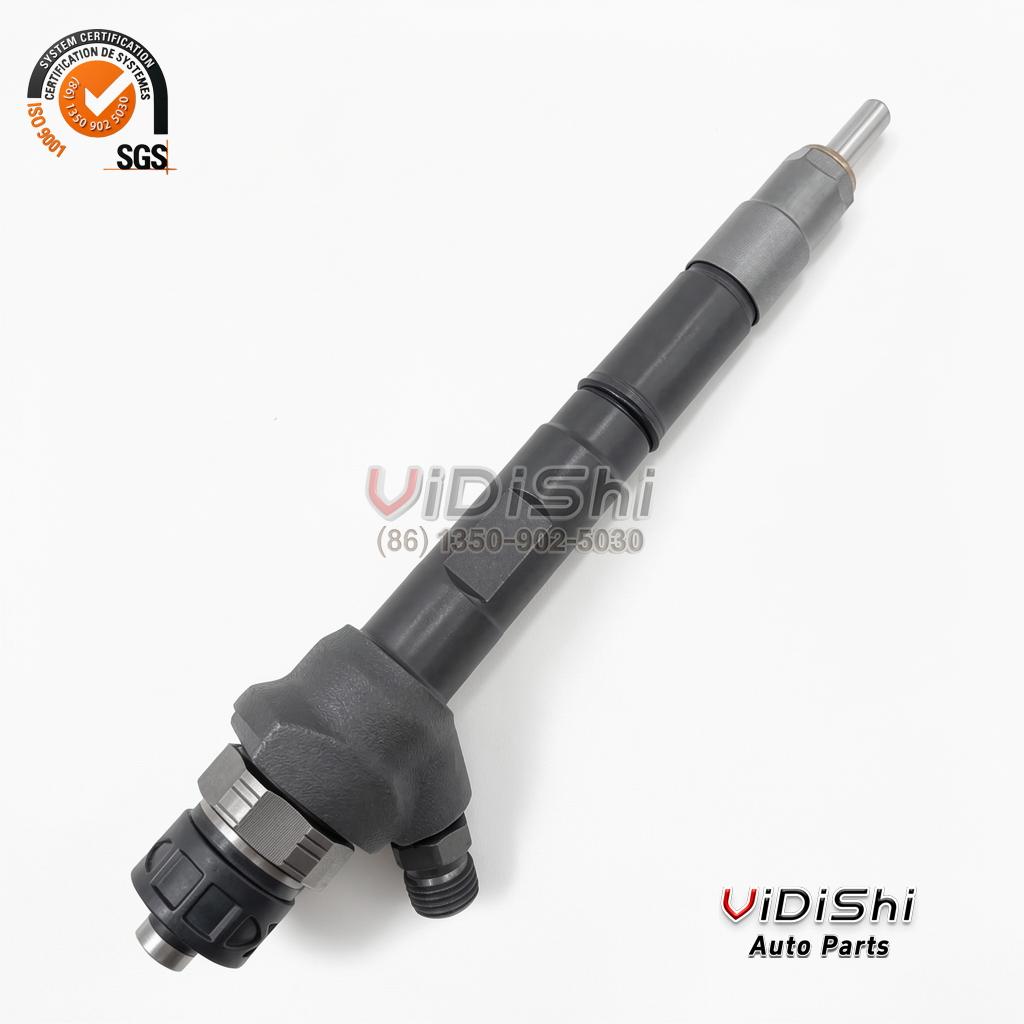 0445110435 common rail injector (Bosch 0 445 110 435 reference) — complete unit standing upright