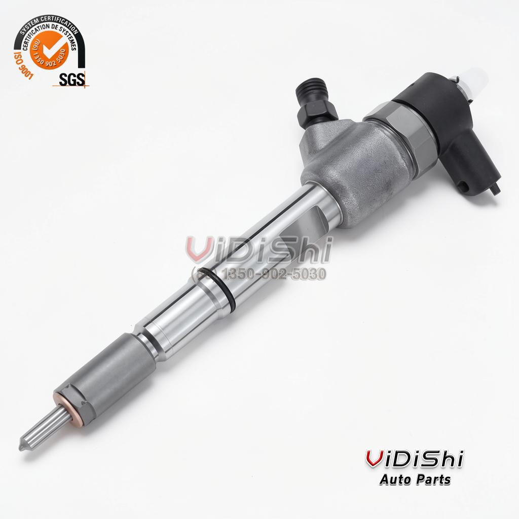 0445110447 common rail injector (Bosch 0 445 110 447 reference) — complete unit, front view