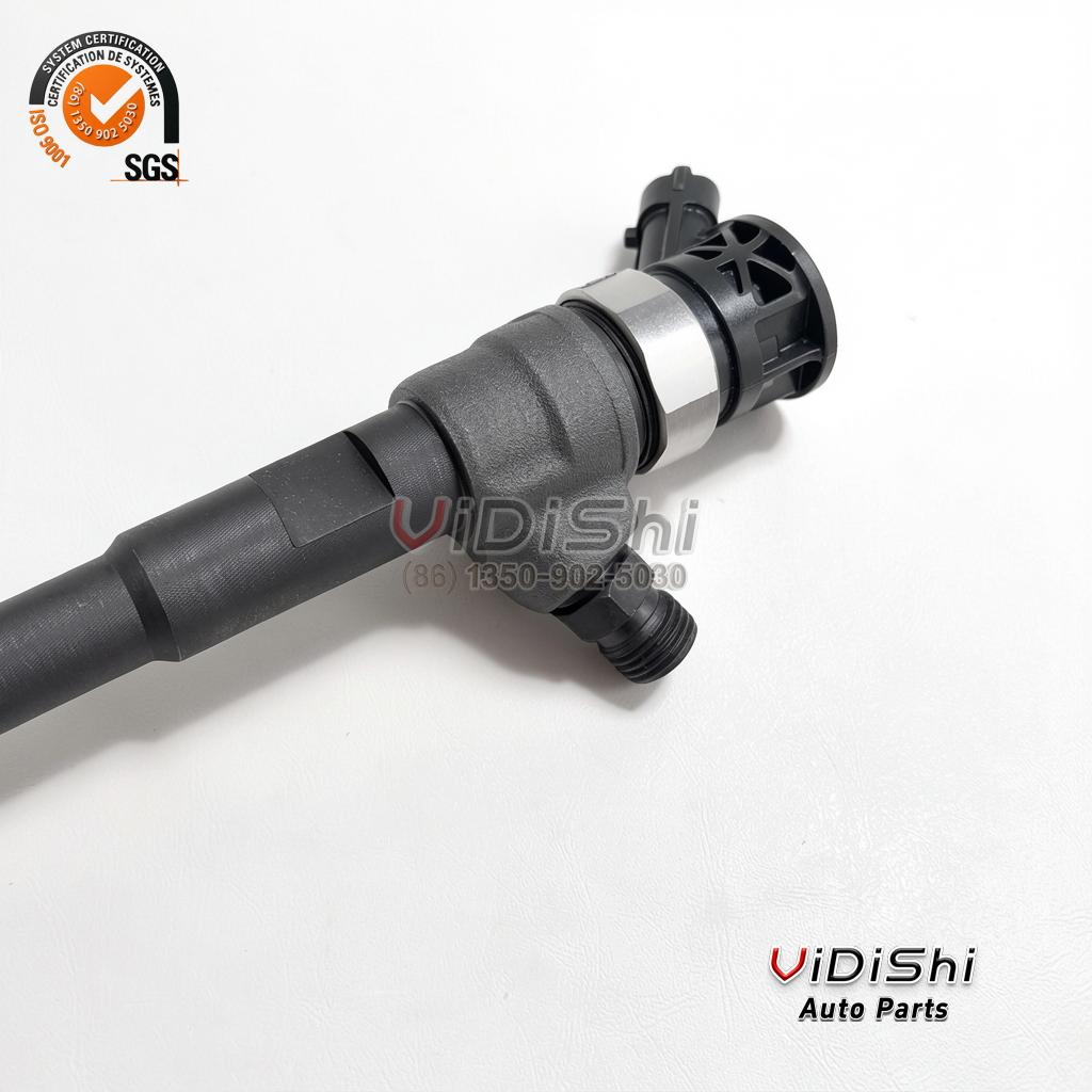 0445110485 Common Rail Injector for Renault Dacia 1.5 dCi 4 0445110485 injector connector cage on the solenoid head