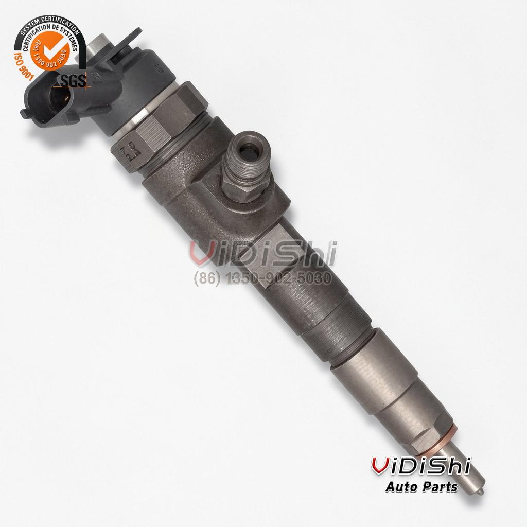 0445110489 Common Rail Injector for Ford 1.5 1.6 TDCi 3 0445110489 injector body, head and nozzle shank in one view