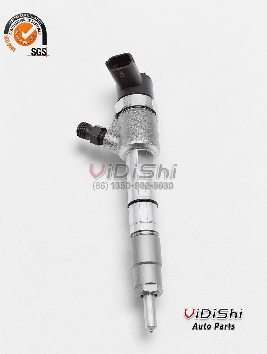 0445110506 CRI common rail diesel injector for Tata LPT 1613 and LPT 1618, new unit shown