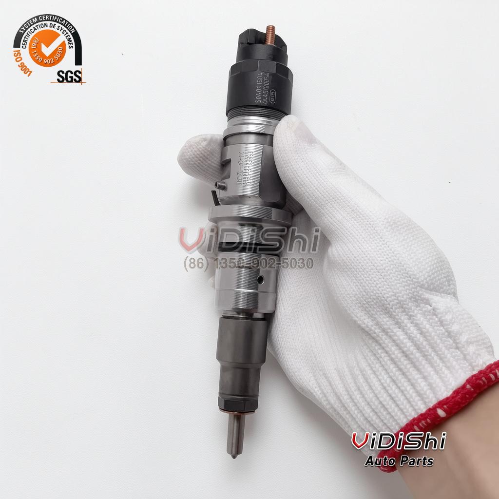 0445120054 Common Rail Diesel Fuel Injector for IVECO EuroCargo and Tector, Bosch CRIN2 Replacement 4 New compatibility common rail diesel injector 0445120054 held in a white glove ready for bench testing