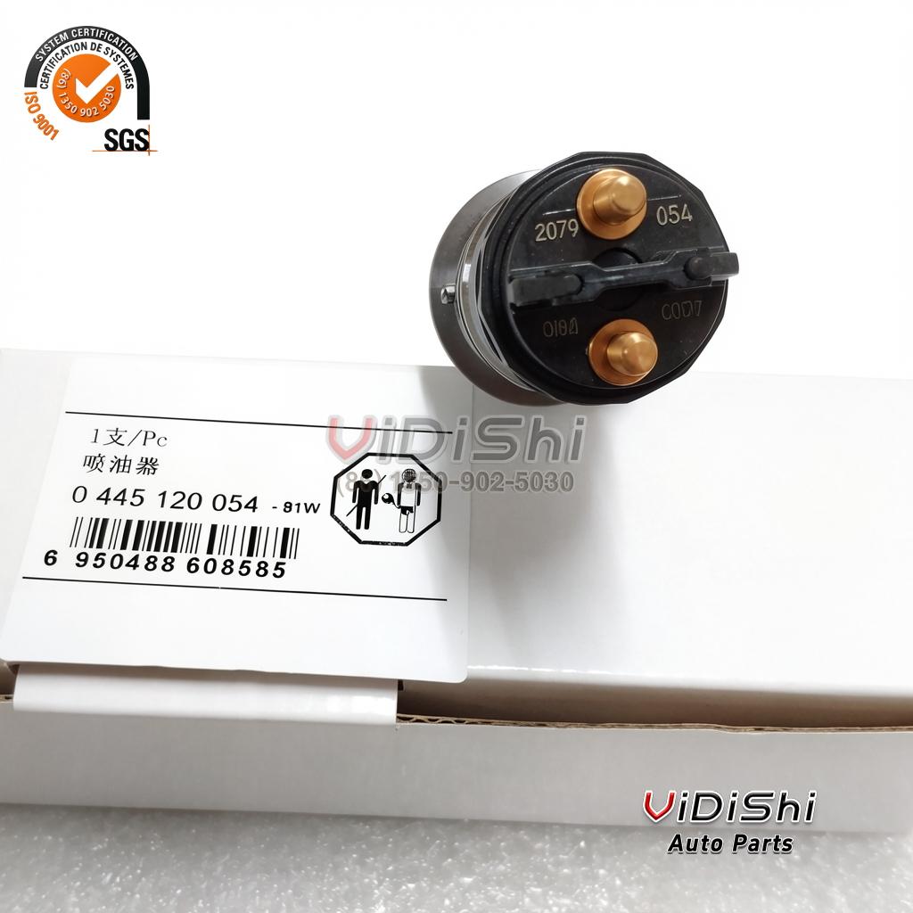 0445120054 Common Rail Diesel Fuel Injector for IVECO EuroCargo and Tector, Bosch CRIN2 Replacement 2 Carton packaging of compatibility diesel injector 0445120054 with reference 0 445 120 054-91W and barcode 6950488608585
