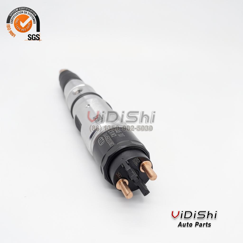 0445120080 Common Rail Injector for Doosan DL06 65104017004A 5 valve end of the 0445120080 injector showing the solenoid cap and two brass terminals