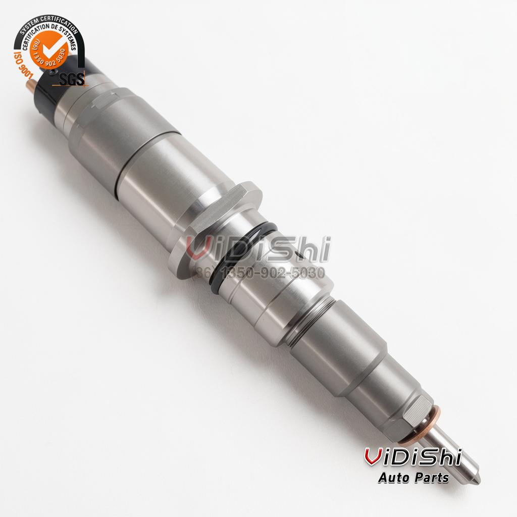 0445120231 CRIN2 Common Rail Injector for Komatsu PC200 and Cummins 5 A 0445120231 injector at an angle showing its body, inlet port and copper washer