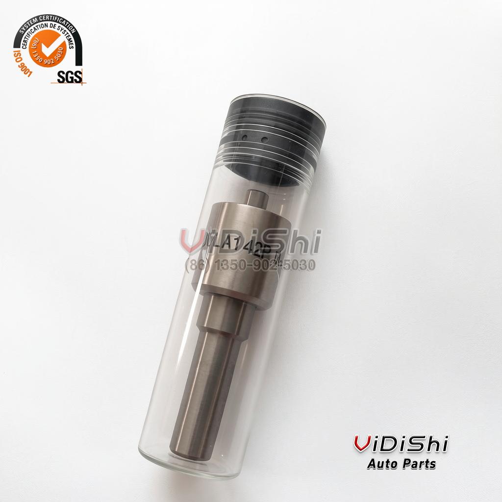 Single DLLA142P1595 injector nozzle sealed inside its transparent protective shipping tube