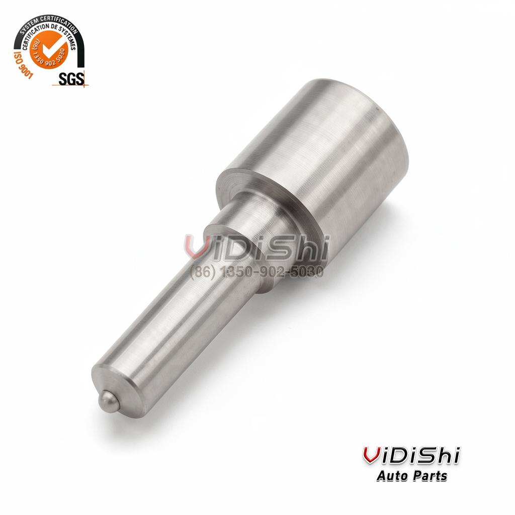 DLLA152P2422 Injector Nozzle for Weichai WP7 Common Rail 2 Single DLLA152P2422 common rail nozzle photographed close up, plain shank