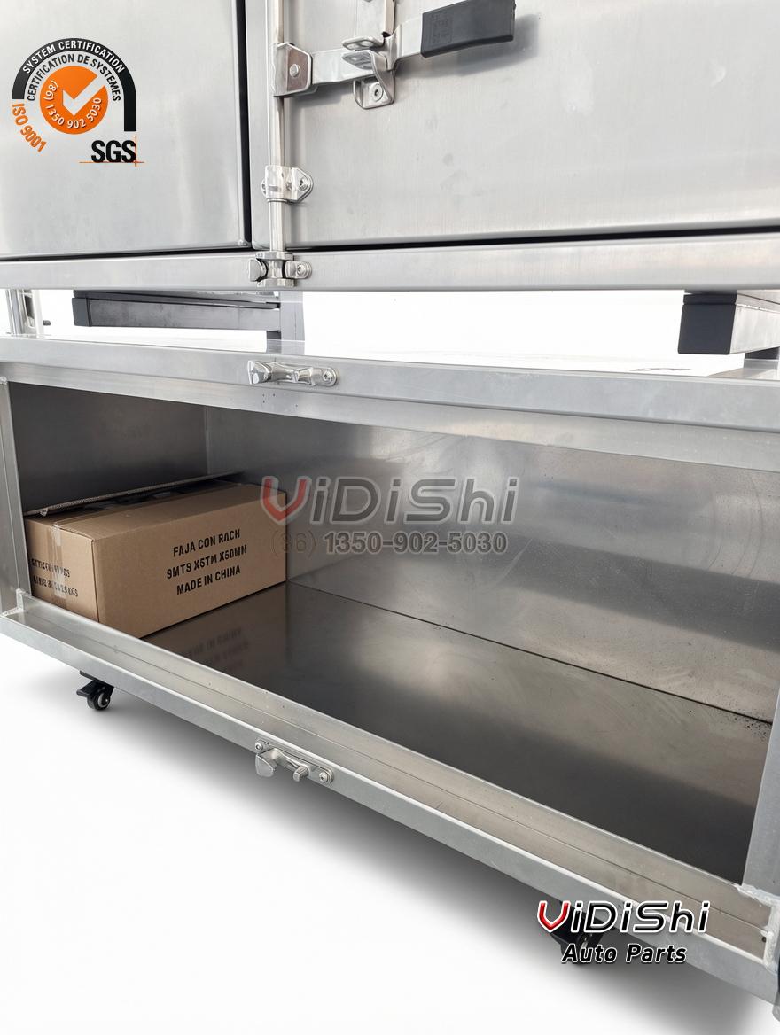 Aluminum Truck Tool Box Combo Saddle Step Mirror Toolbox 3 Mirror toolbox open showing the storage space