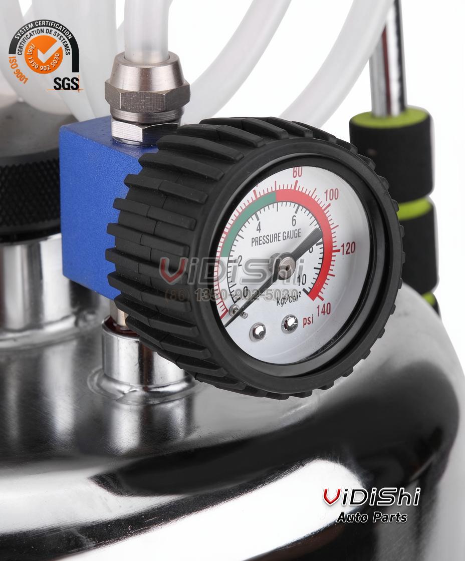 Close view of the pressure gauge and the inlet regulator